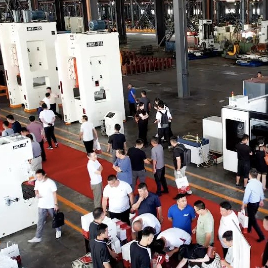 Pameran Mesin Tekan Dunia di Pabrik Shenyang